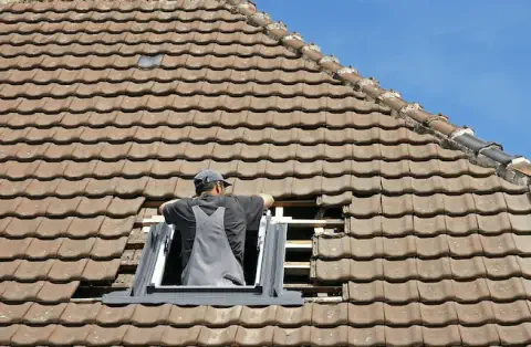 Pose de velux - Nuillé-sur-Vicoin